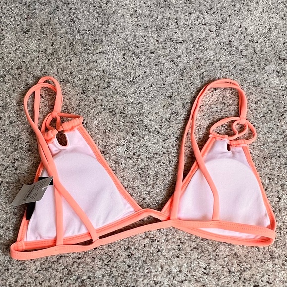 L.A. Hearts -PacSun swim top - Picture 2 of 3